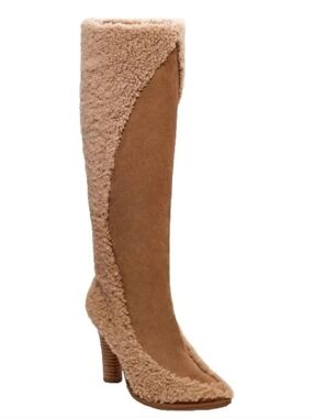ISO !!DO NOT BUY!! Ugg x Tschabalala self cozy heel boot chestnut size 6.5-8